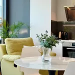 Angel Mint - Free Parking - Balcony Appartamento