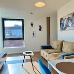 Angel Mint - Free Parking - Balcony Apartment *