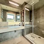 Angel Mint - Free Parking - Balcony Apartment *