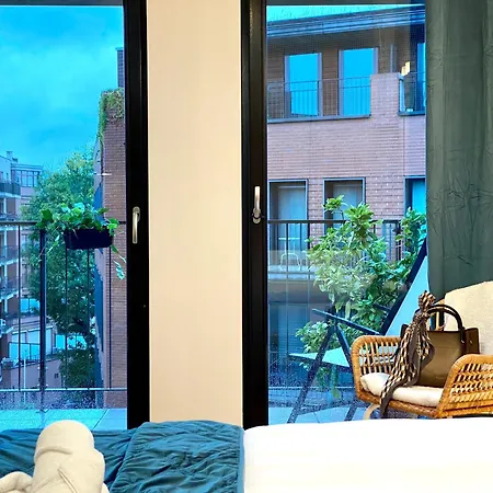 Angel Mint - Free Parking - Balcony Apartment Krakau