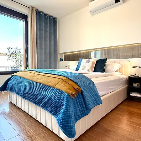 Angel Mint - Free Parking - Balcony Apartment